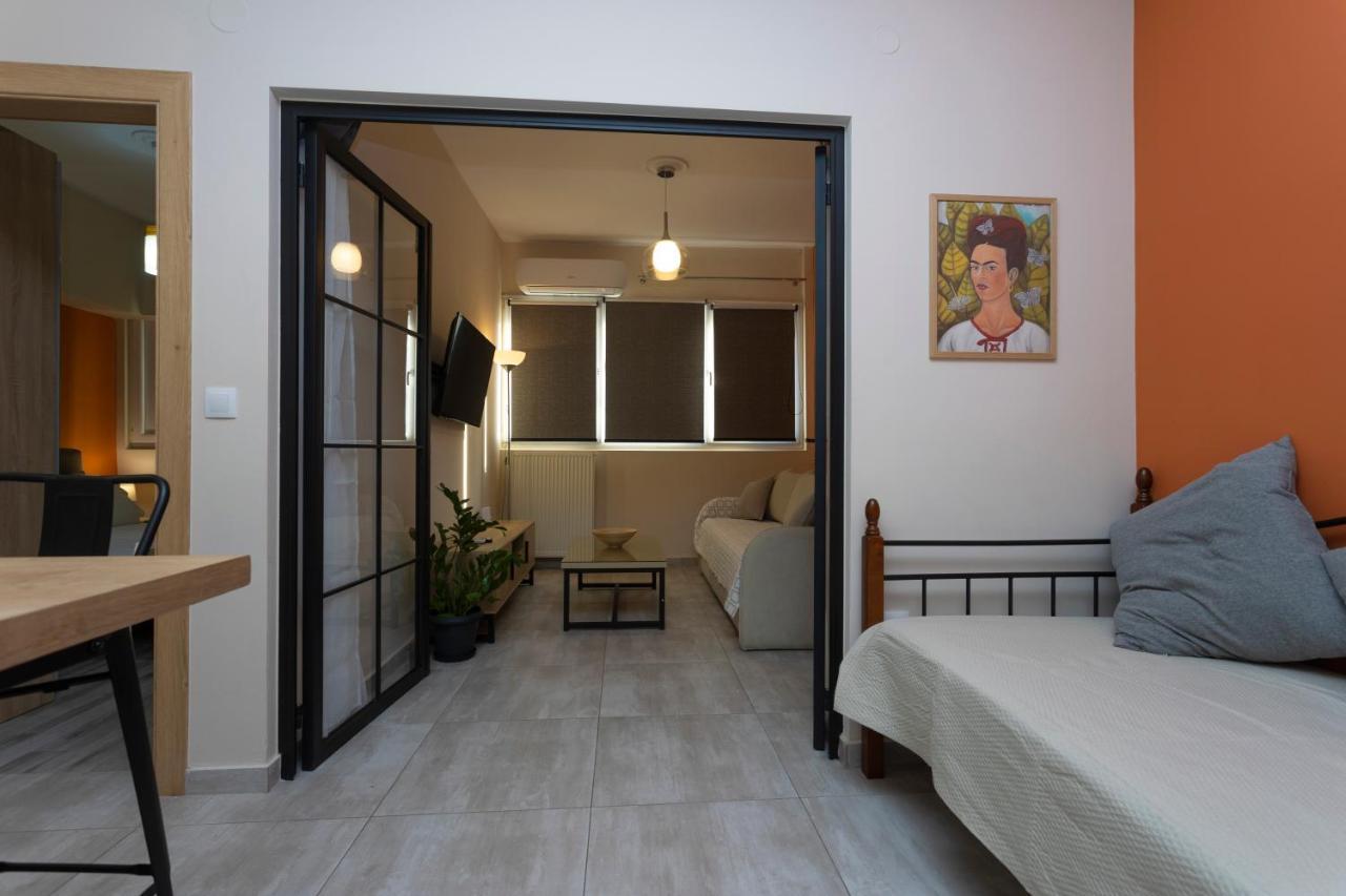 3C'S Apartment Thess :Central, Cosy & Convenient テッサロニキ エクステリア 写真