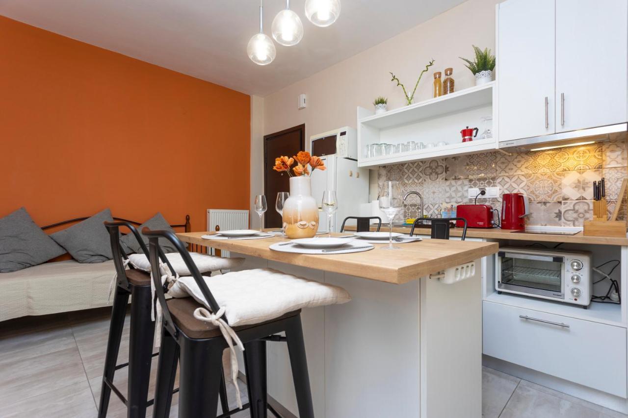 3C'S Apartment Thess :Central, Cosy & Convenient テッサロニキ エクステリア 写真